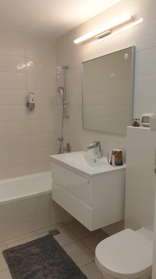 Appartment City Center - J Tower القدس المظهر الخارجي الصورة