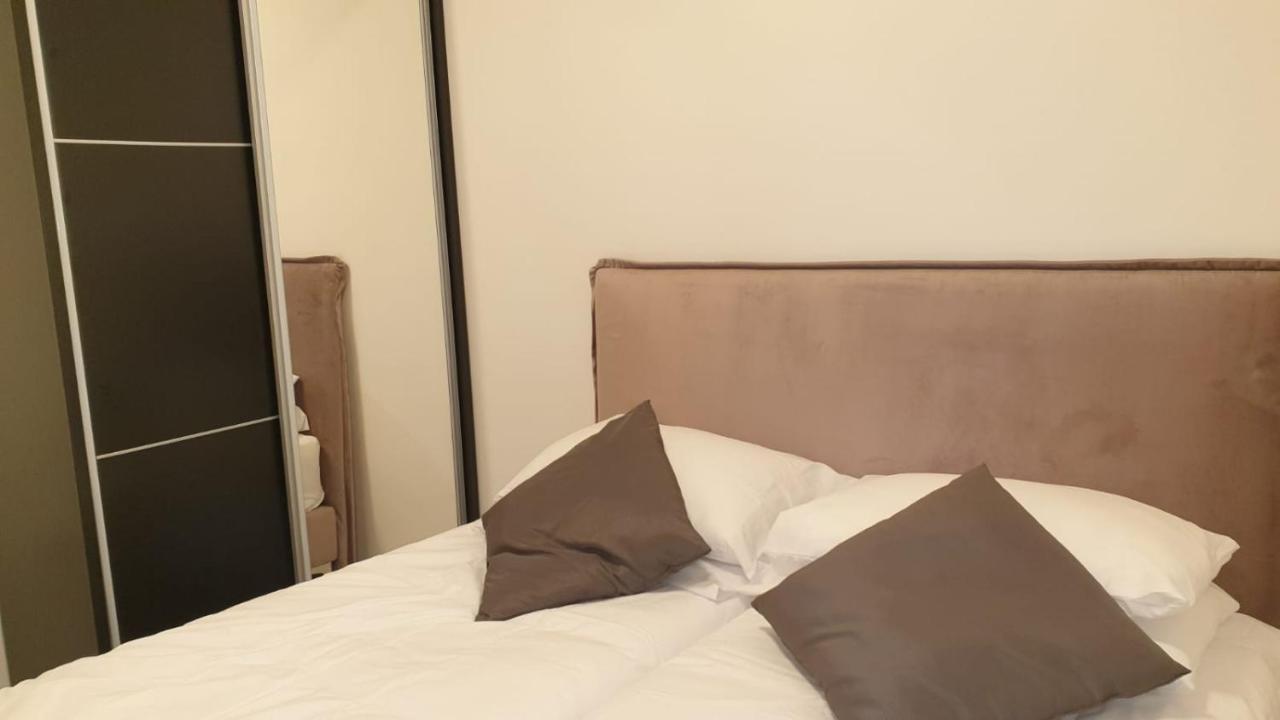 Appartment City Center - J Tower القدس المظهر الخارجي الصورة