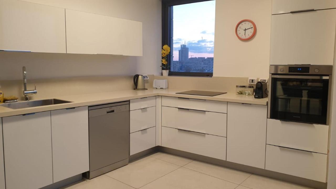 Appartment City Center - J Tower القدس المظهر الخارجي الصورة